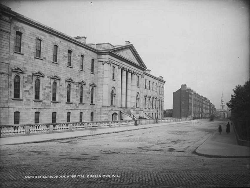 Old photograph of a maternity hospital in Dublin